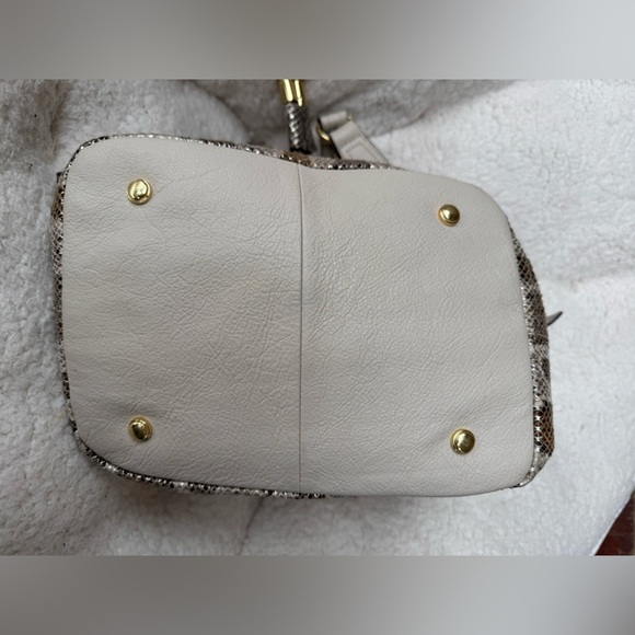 B. MAKOWSKY LEATHER BAG, METALLIC ANIMAL PRINT LEATHER TRIM, OUTSIDE POCKETS VGC - Picture 8 of 16